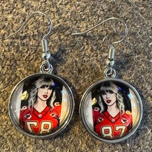 Taylor Swift Chiefs 87 Earrings New